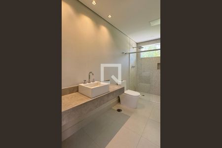 Casa de condomínio à venda com 500m², 3 quartos e 4 vagasBanheiro Corredor