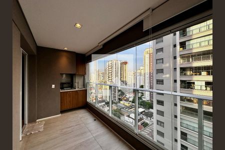 Apartamento para alugar com 69m², 1 quarto e 1 vagaVaranda