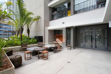 Studio para alugar com 34m², 1 quarto e sem vaga Studio para alugar com 34m², 1 quarto e sem vagaÁrea Comum - Piscina