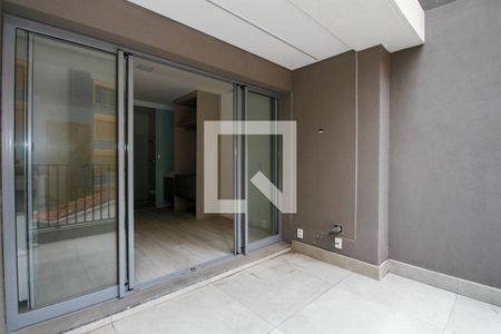 Studio para alugar com 34m², 1 quarto e sem vaga Studio para alugar com 34m², 1 quarto e sem vagaVaranda