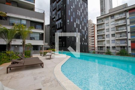 Studio para alugar com 34m², 1 quarto e sem vaga Studio para alugar com 34m², 1 quarto e sem vagaÁrea Comum - Piscina