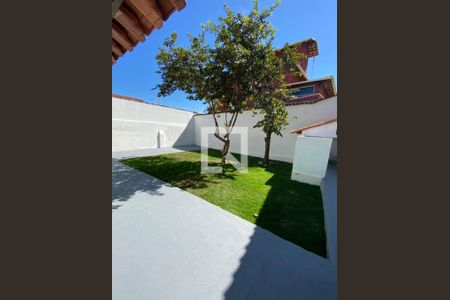 Casa à venda com 130m², 3 quartos e 2 vagasÁrea Externa