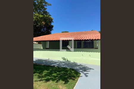 Casa à venda com 130m², 3 quartos e 2 vagasFachada