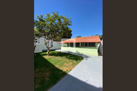 Casa à venda com 130m², 3 quartos e 2 vagasÁrea Externa