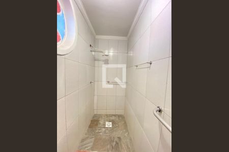 Casa à venda com 130m², 3 quartos e 2 vagasBanheiro