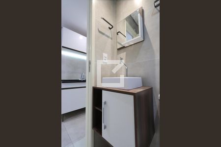 Banheiro de kitnet/studio para alugar com 1 quarto, 27m² em Vila Formosa, São Paulo