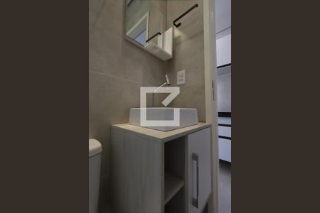 Banheiro de kitnet/studio para alugar com 1 quarto, 27m² em Vila Formosa, São Paulo