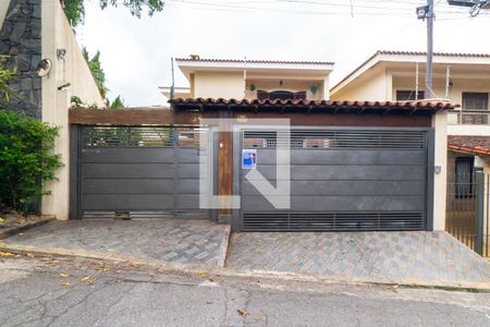 Casa à venda com 280m², 3 quartos e 6 vagasFachada