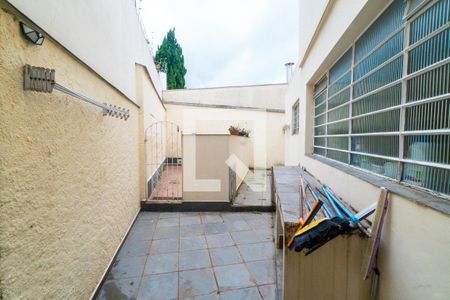 Casa à venda com 280m², 3 quartos e 6 vagasQuintal