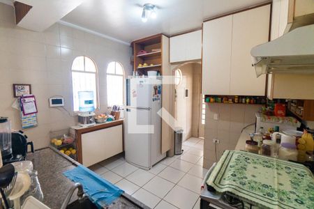 Casa à venda com 280m², 3 quartos e 6 vagasCozinha