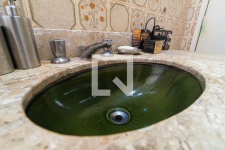 Casa à venda com 280m², 3 quartos e 6 vagasBanheiro Social Detalhe