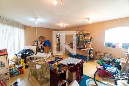 Casa à venda com 280m², 3 quartos e 6 vagasQuarto dos Fundos