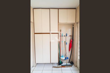 Casa à venda com 280m², 3 quartos e 6 vagasÁrea de Serviço - Armários