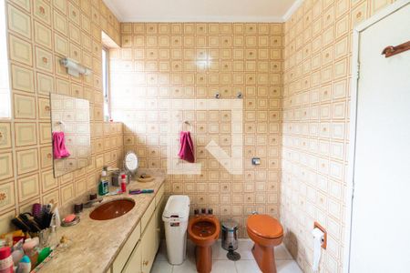 Casa à venda com 280m², 3 quartos e 6 vagasBanheiro da Suíte 1