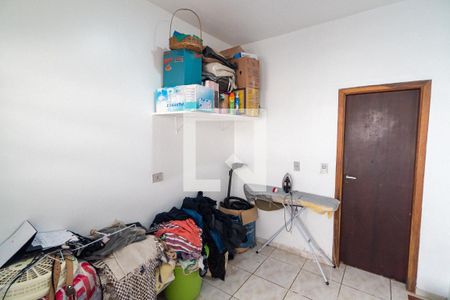 Casa à venda com 280m², 3 quartos e 6 vagasQuarto de Serviço