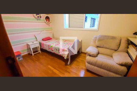 Casa para alugar com 358m², 4 quartos e 6 vagasQuarto 2