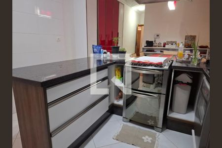 Casa para alugar com 358m², 4 quartos e 6 vagasCozinha