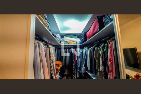 Casa para alugar com 358m², 4 quartos e 6 vagasCloset da Suíte 1