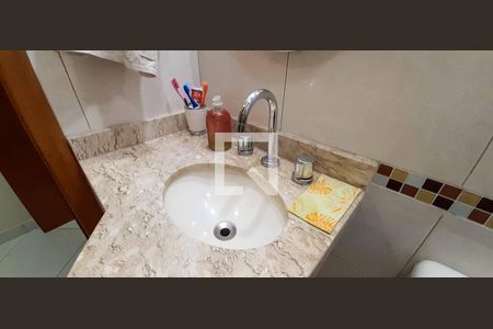 Casa para alugar com 358m², 4 quartos e 6 vagasBanheiro 2