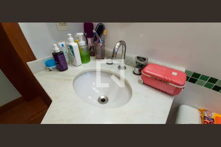 Casa para alugar com 358m², 4 quartos e 6 vagasBanheiro da Suíte 2