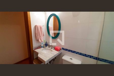 Casa para alugar com 358m², 4 quartos e 6 vagasBanheiro Social