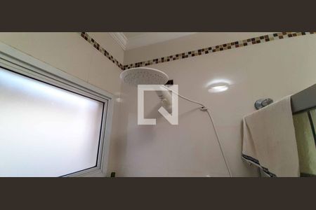 Casa para alugar com 358m², 4 quartos e 6 vagasBanheiro da Suíte 1