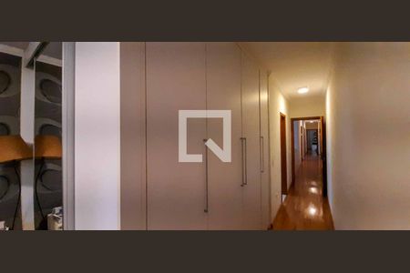 Casa para alugar com 358m², 4 quartos e 6 vagasSuíte 1