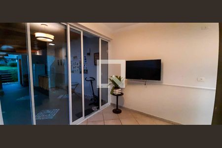 Casa para alugar com 358m², 4 quartos e 6 vagasCorredor