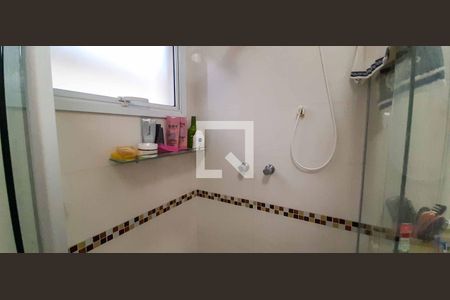 Casa para alugar com 358m², 4 quartos e 6 vagasBanheiro da Suíte 1