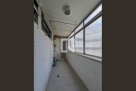 Apartamento à venda com 135m², 3 quartos e 1 vagaÁrea de Serviço