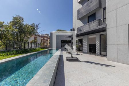 Apartamento à venda com 150m², 4 quartos e 3 vagas Apartamento à venda com 150m², 4 quartos e 3 vagasÁrea comum - Piscina