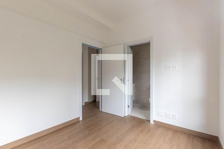 Apartamento à venda com 150m², 4 quartos e 3 vagas Apartamento à venda com 150m², 4 quartos e 3 vagasSuíte 2