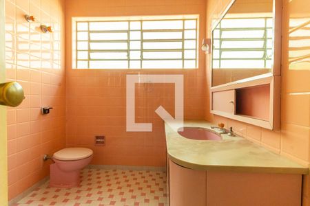 Casa para alugar com 160m², 3 quartos e 3 vagasBanheiro da Suíte