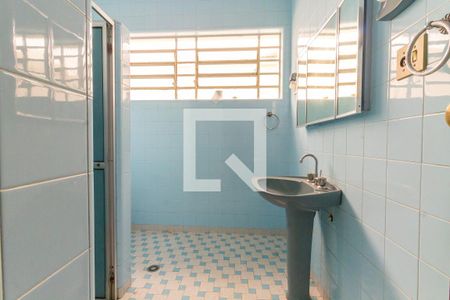 Casa para alugar com 160m², 3 quartos e 3 vagasBanheiro Social