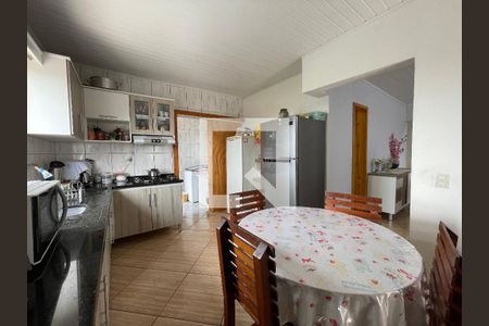 Casa à venda com 550m², 4 quartos e 2 vagasCozinha