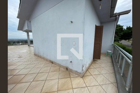 Casa à venda com 550m², 4 quartos e 2 vagasÁrea Externa
