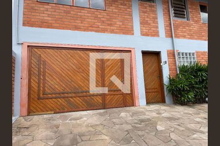 Casa à venda com 550m², 4 quartos e 2 vagasFachada