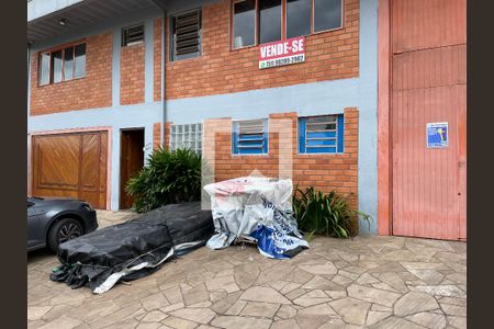 Casa à venda com 550m², 4 quartos e 2 vagasFachada