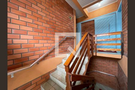 Casa à venda com 550m², 4 quartos e 2 vagasEscada