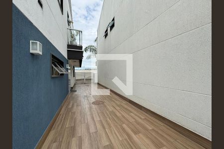 Casa de condomínio à venda com 264m², 4 quartos e 3 vagasÁrea externa