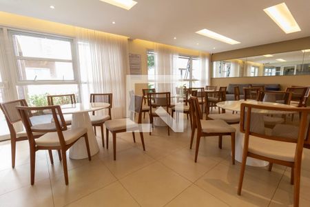 Apartamento para alugar com 35m², 2 quartos e sem vagaÁrea comum - Salão de festas