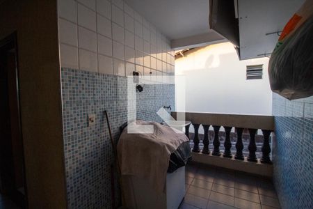 Casa para alugar com 80m², 2 quartos e sem vagaÁrea de Serviço