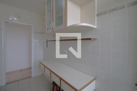 Apartamento para alugar com 65m², 2 quartos e 2 vagasCozinha