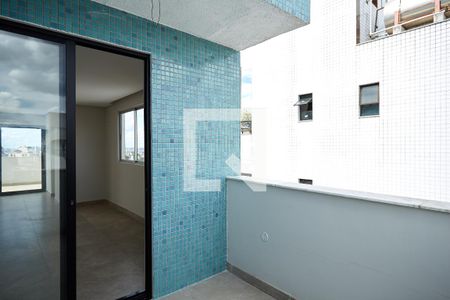 Apartamento à venda com 220m², 3 quartos e 3 vagasCobertura