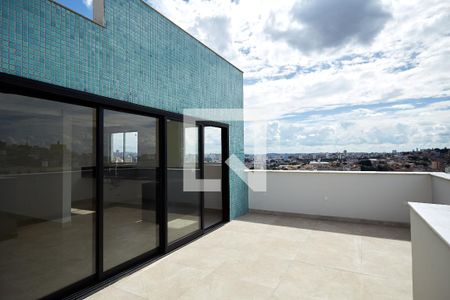 Apartamento à venda com 220m², 3 quartos e 3 vagasCobertura