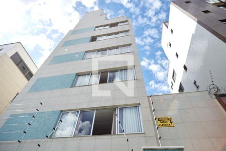 Apartamento à venda com 220m², 3 quartos e 3 vagasFachada