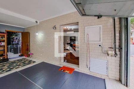 Casa à venda com 150m², 3 quartos e 1 vagaÁrea comum