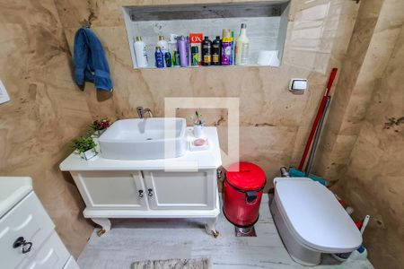 Casa à venda com 150m², 3 quartos e 1 vagaBanheiro