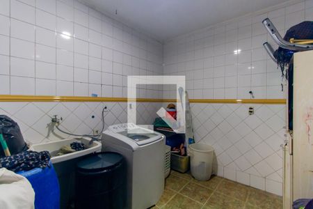 Casa à venda com 300m², 3 quartos e 2 vagasÁrea de Serviço