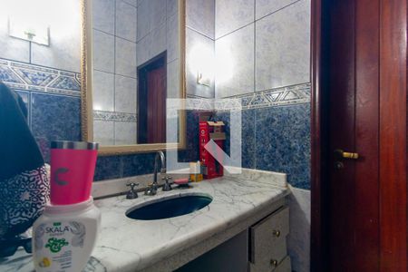 Casa à venda com 300m², 3 quartos e 2 vagasBanheiro 2